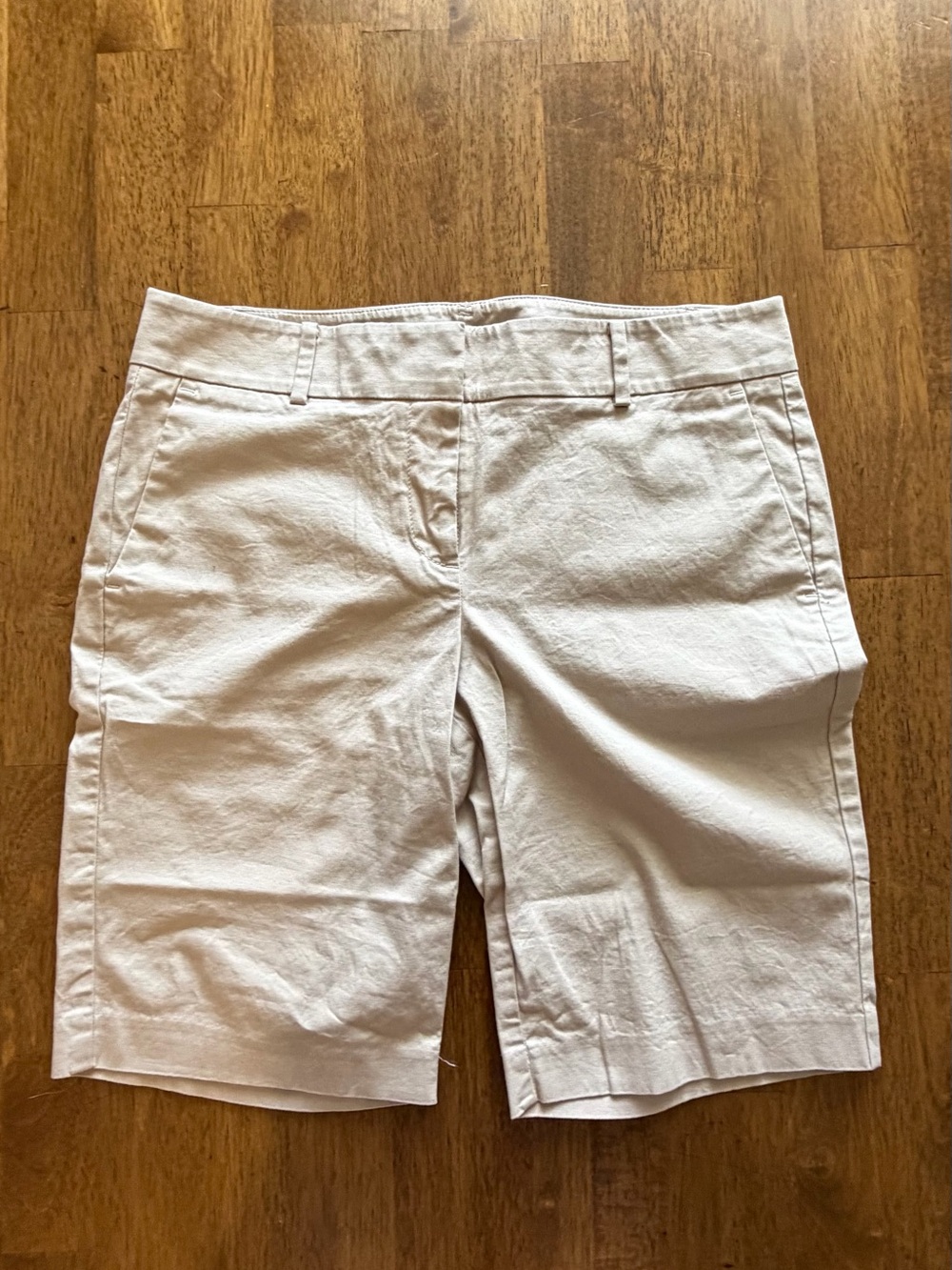 Ann Taylor White Bermuda Shorts with Belt Loops